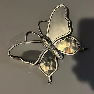 Sits perfectly on wall and is a pretty decor anywhere